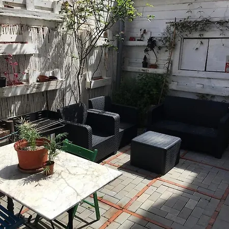 Villa Charming House Next To The Sea And Barcelona For 6 à Badalona Extérieur photo