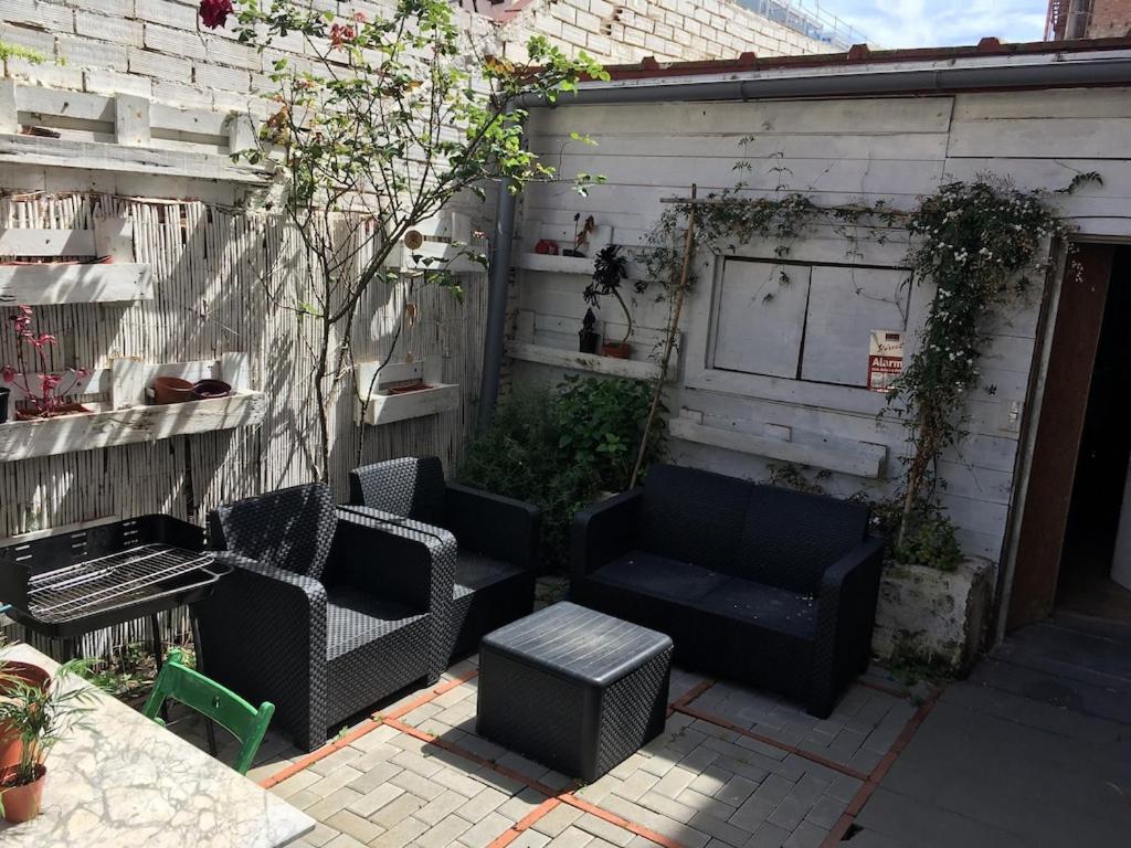 Charming House Next To The Sea And Barcelona For 6 Holiday home Badalona